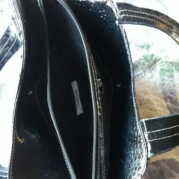 Purse - Picture 3 of 4